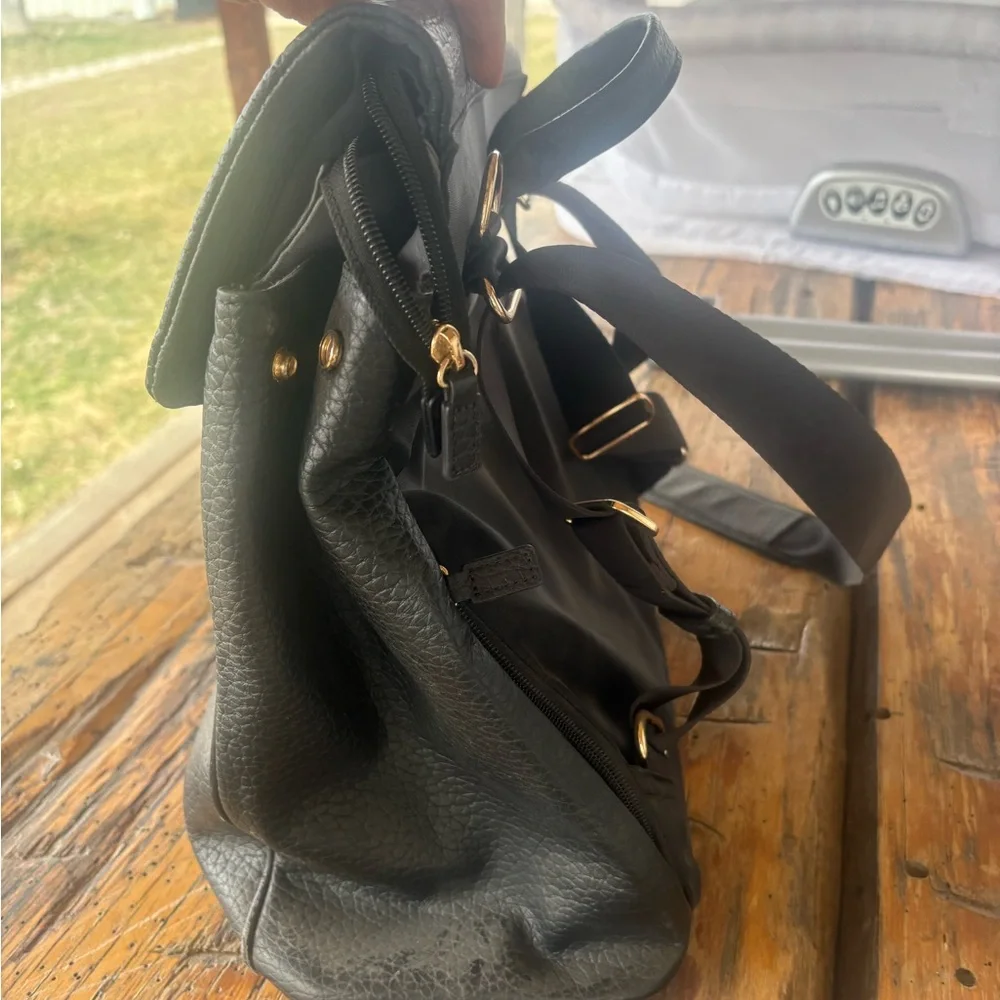 Storksak pebbled leather